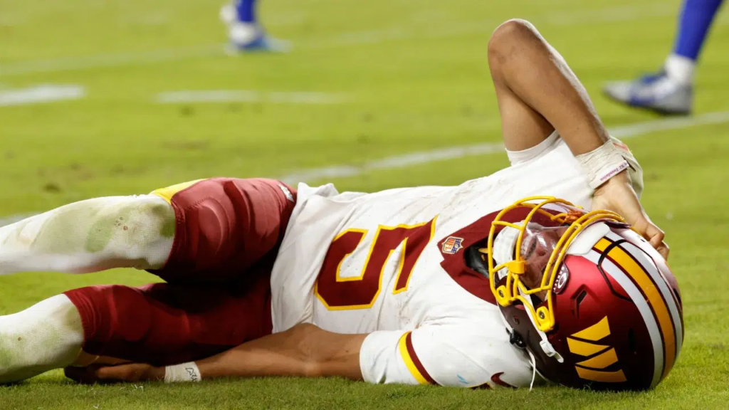 Jayden Daniels injury